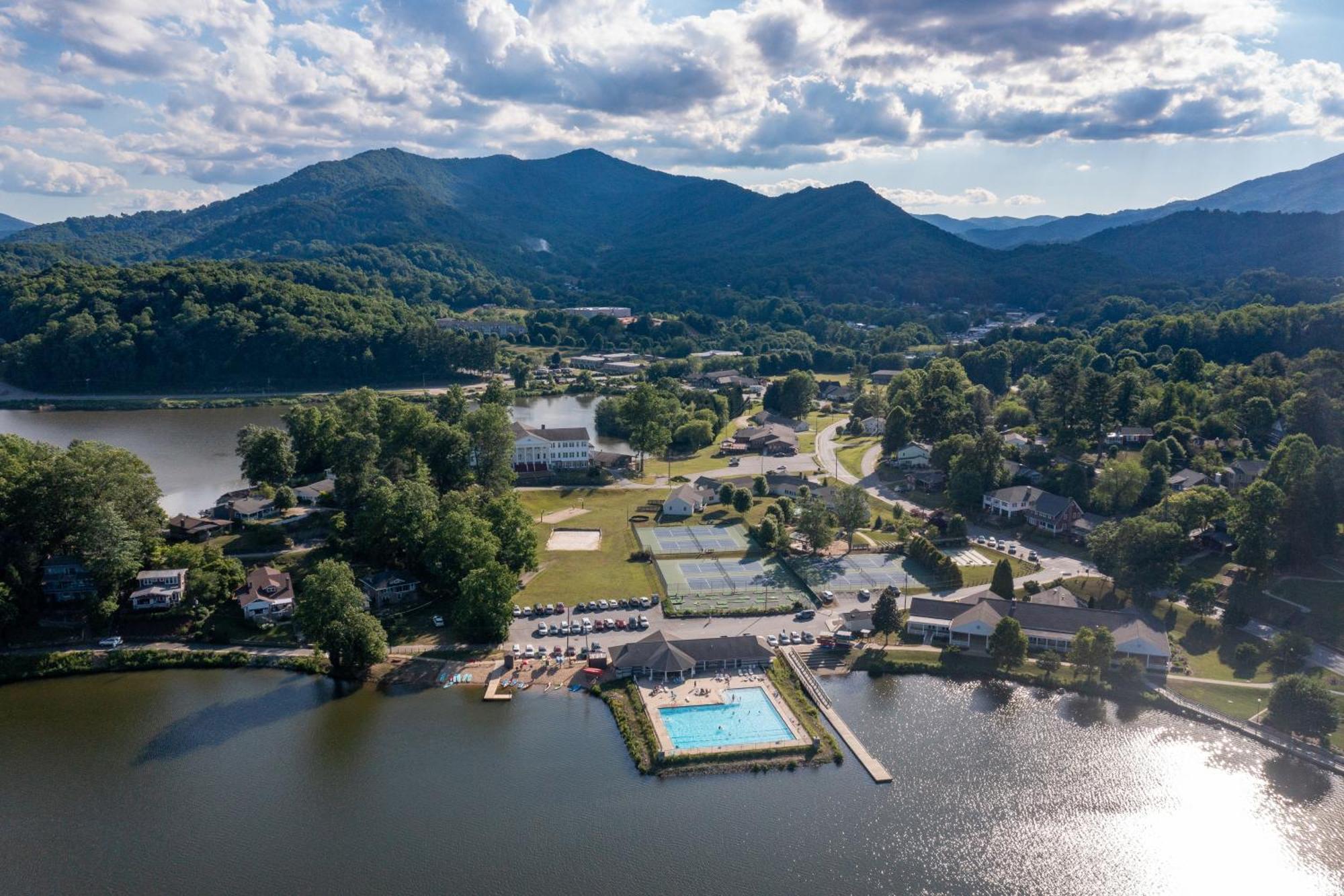 Hood Lower Lake Junaluska Экстерьер фото